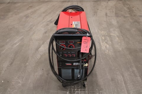 Lincoln #255, Mig Welder - Image 1