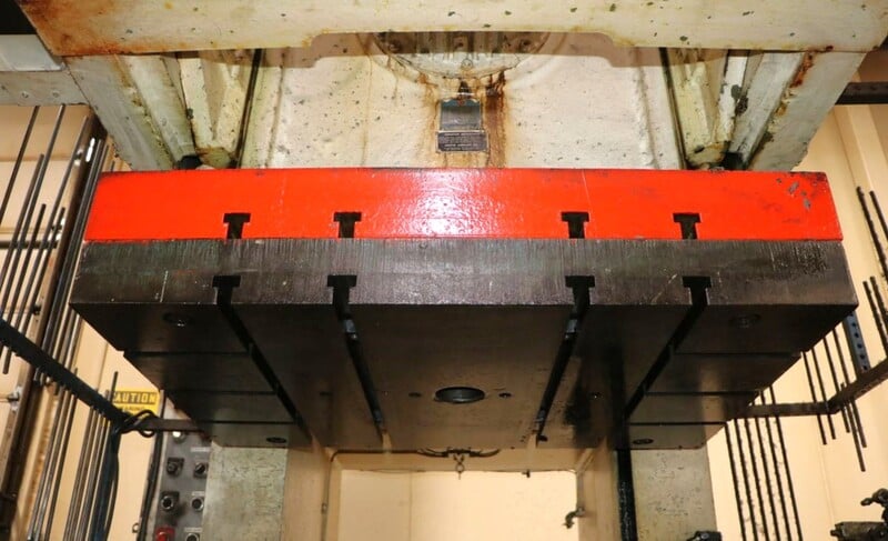 200 Ton, Minster #G1-200, gap frame press, 10" stroke, 25" Shut Height, 6" adj., 58" x 34" bed, 29.5" between - Image 6