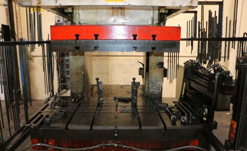 200 Ton, Minster #G1-200, gap frame press, 10" stroke, 25" Shut Height, 6" adj., 58" x 34" bed, 29.5" between - Image 8