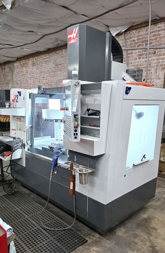 Haas #VF-2, vertical machining center, 30" X, 16" Y, 20" Z, 36" x 14" table, 20 automatic tool changer, CAT - Image 2