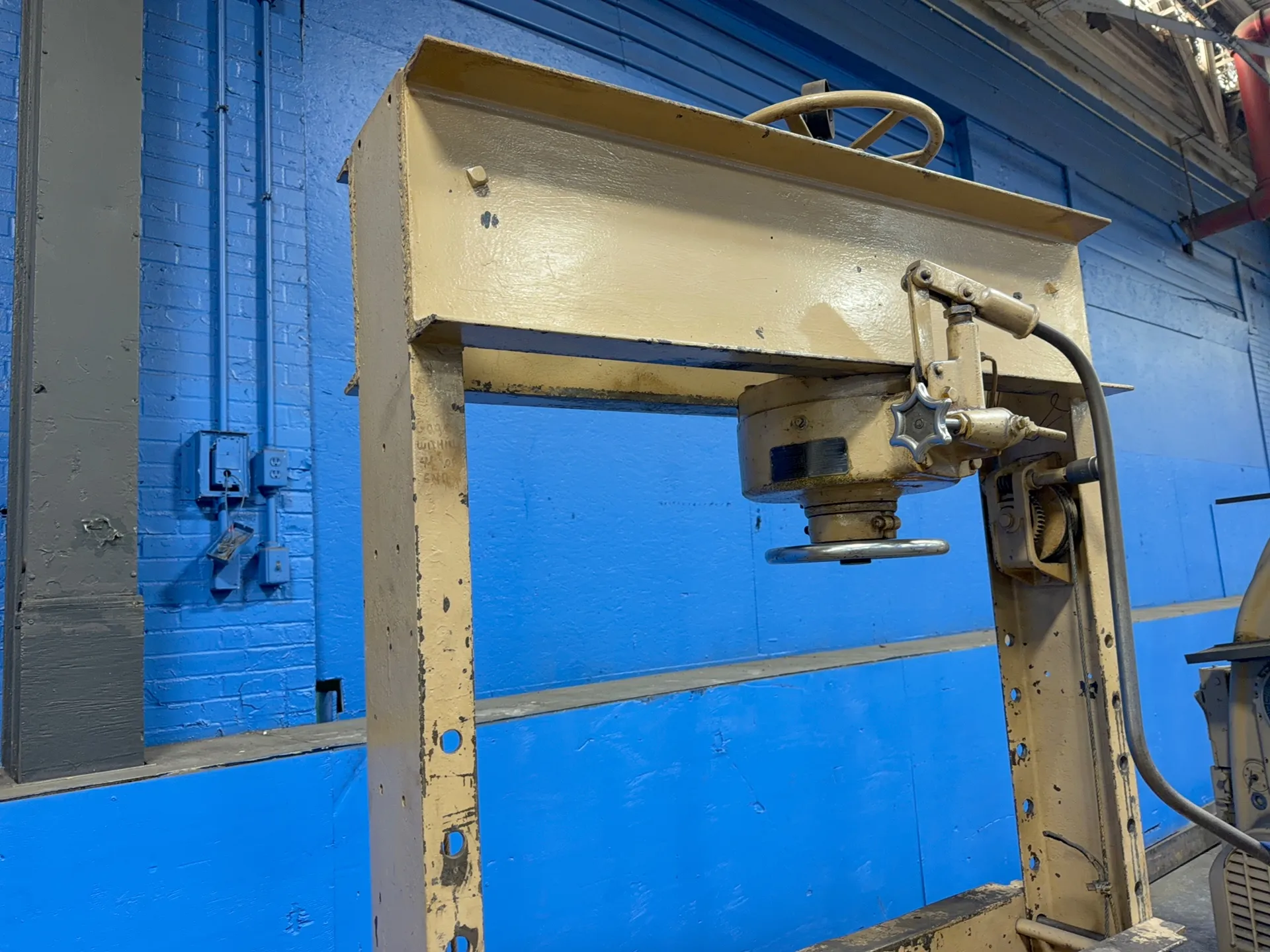 Portable H frame press, 44" wide opening - Image 3