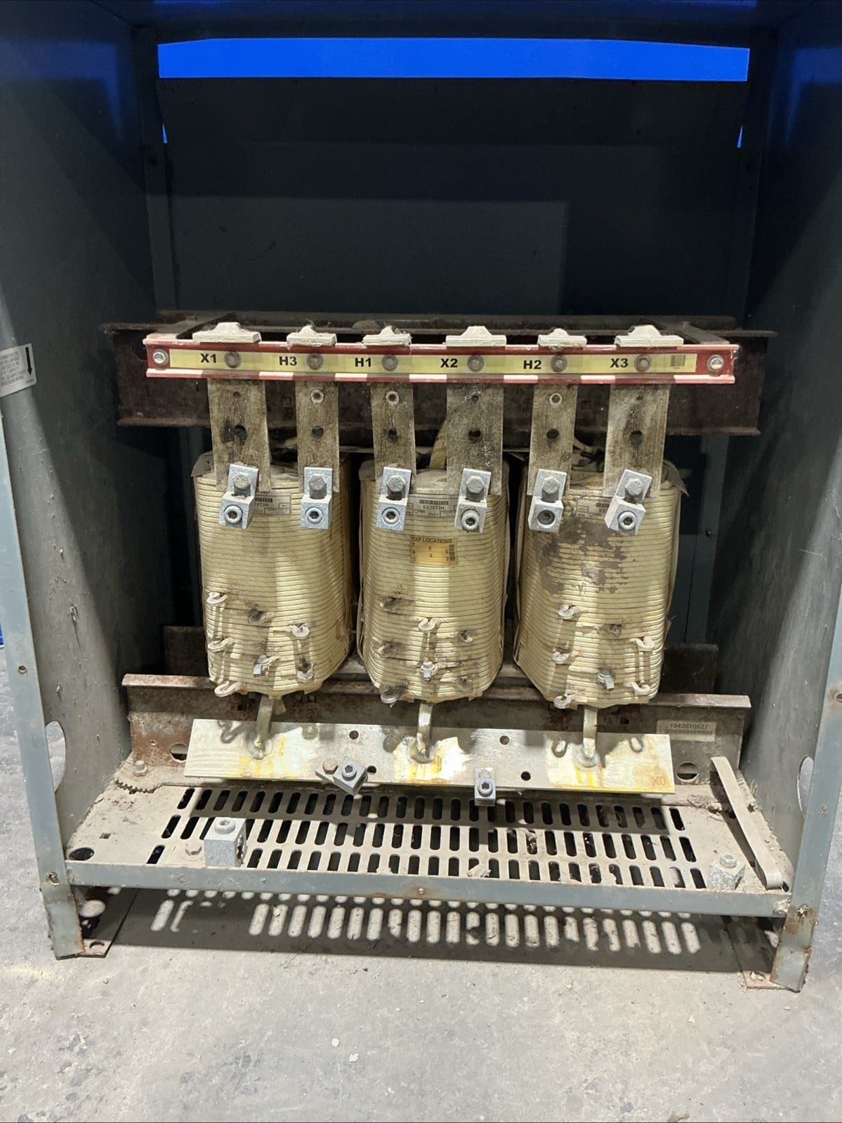 75 KVA 480 Primary, 208Y/120 Secondary, Square D EE75T3H, Dry Type Transformer, 3PH, 60 Hz - Image 2