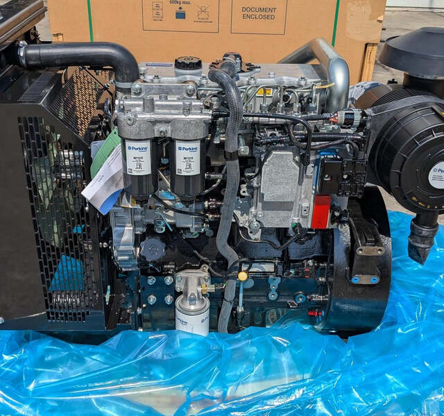 95 HP Perkins, 4 cylinder diesel engine, engine family 1104D-E44T, generator spec ECM, EPA Tier 3, 71 KW @ - Image 3