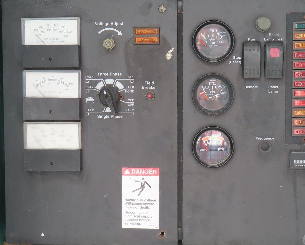 35 KW Cummins #DGBB, towable diesel generator set, 120/208 Volts, 3 phase, Cummins 4B3.9-G2 engine, 68 HP - Image 10