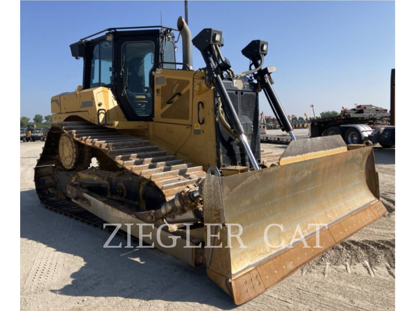 Caterpillar D6XE, 3998 hours, S/N: HLY01198, 2024 - Image 2