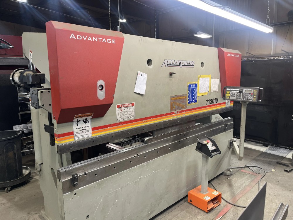 130 Ton, Accurpress #713010, 3 Axis, Accurpress CNC Control, 10' overall, 100" between housing, 2015 - Image 1