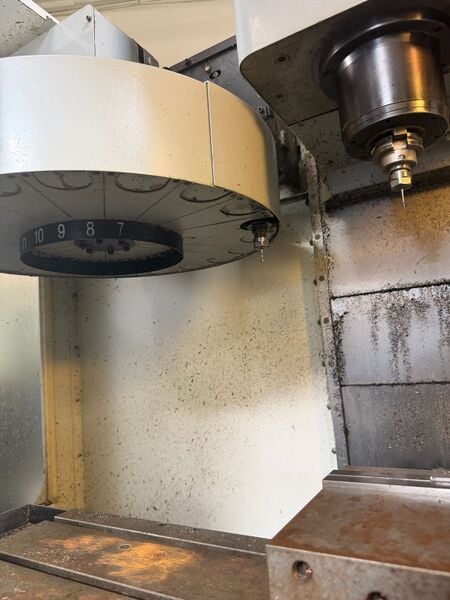 Haas #VF-2D, CNC vertical machining center, 3-Axis, 30" X, 16" Y, 20" Z, 10000 RPM, 20 automatic tool - Image 5
