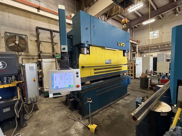 220 Ton, LVD #220-BH-10E, CNC press brake, 10' overall, 8' between housing, retrofitted Cybelec CybTouch 15PS - Image 1