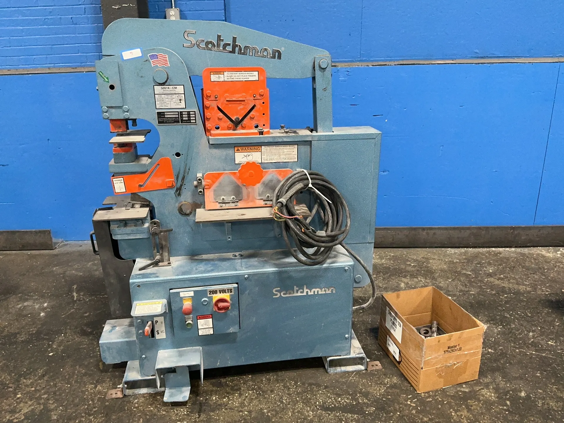 4" x 4" x 3/8" Scotchman #50514CM, Hydraulic Ironworker, 6" throat, 1" punch stroke, 14" blade, 2100 PSI, box - Image 6