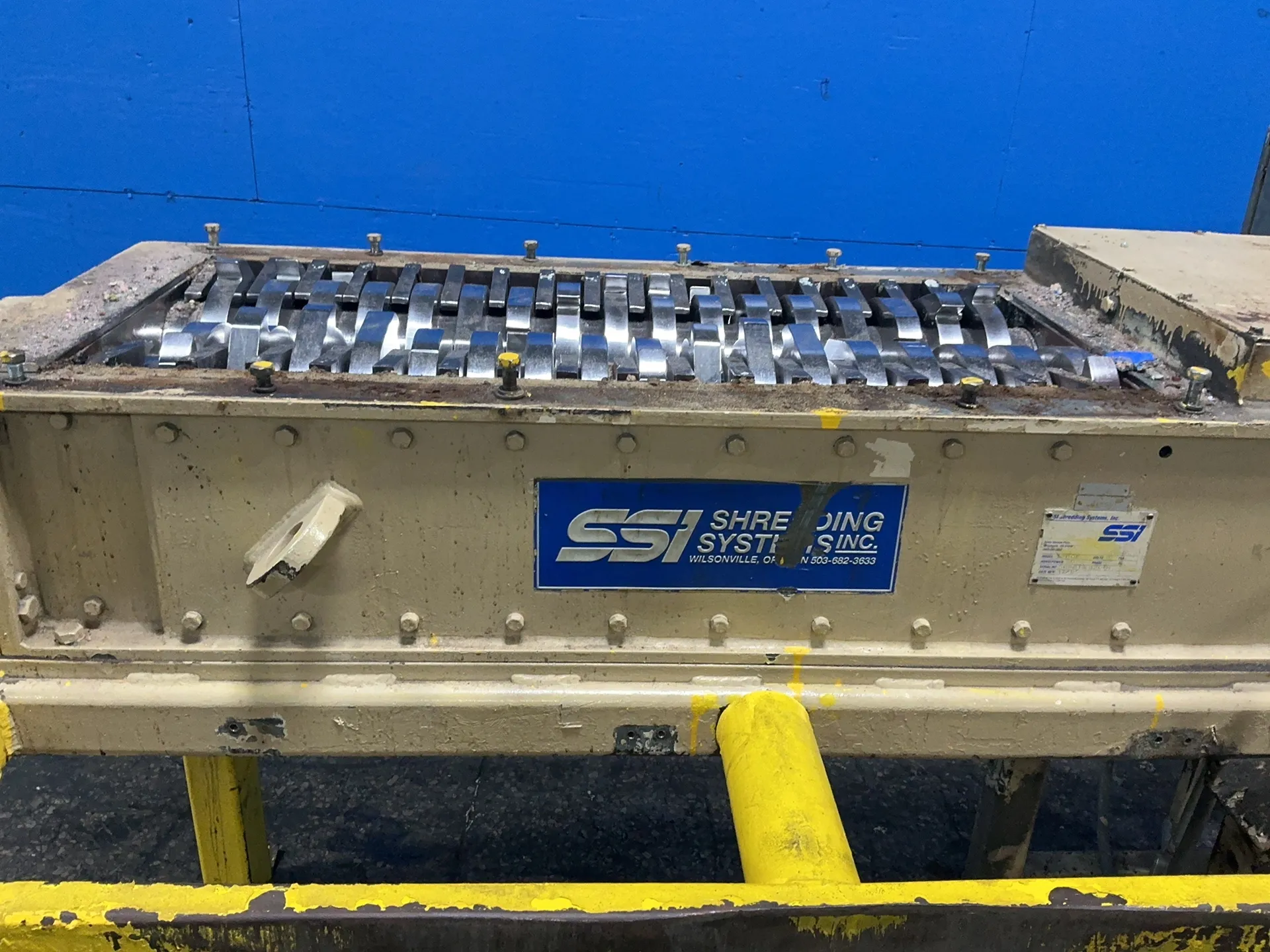 Shredding Systems #1200E, Shredder, 22" x 52" shredding blades, 50 HP, 460 V., 1995 - Image 2