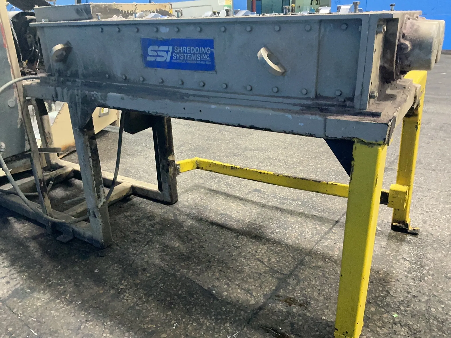 Shredding Systems #1200E, Shredder, 22" x 52" shredding blades, 50 HP, 460 V., 1995 - Image 3