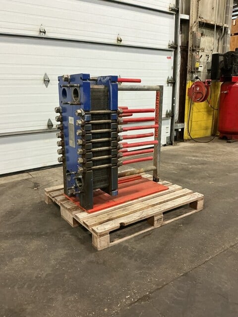 139 sq.ft., Alfa-Laval, M10-BWFT, plate exchanger, titanium plates, 450/300 psi - Image 2