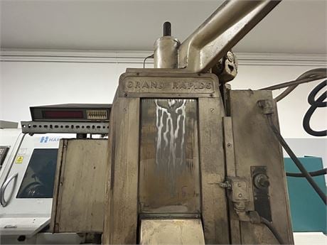8" x 18" Grand Rapids #260, surface grinder, 23.5" X, 9.25" Y, 150 FPM table, 2300-3000 RPM, Electro-Matic - Image 3