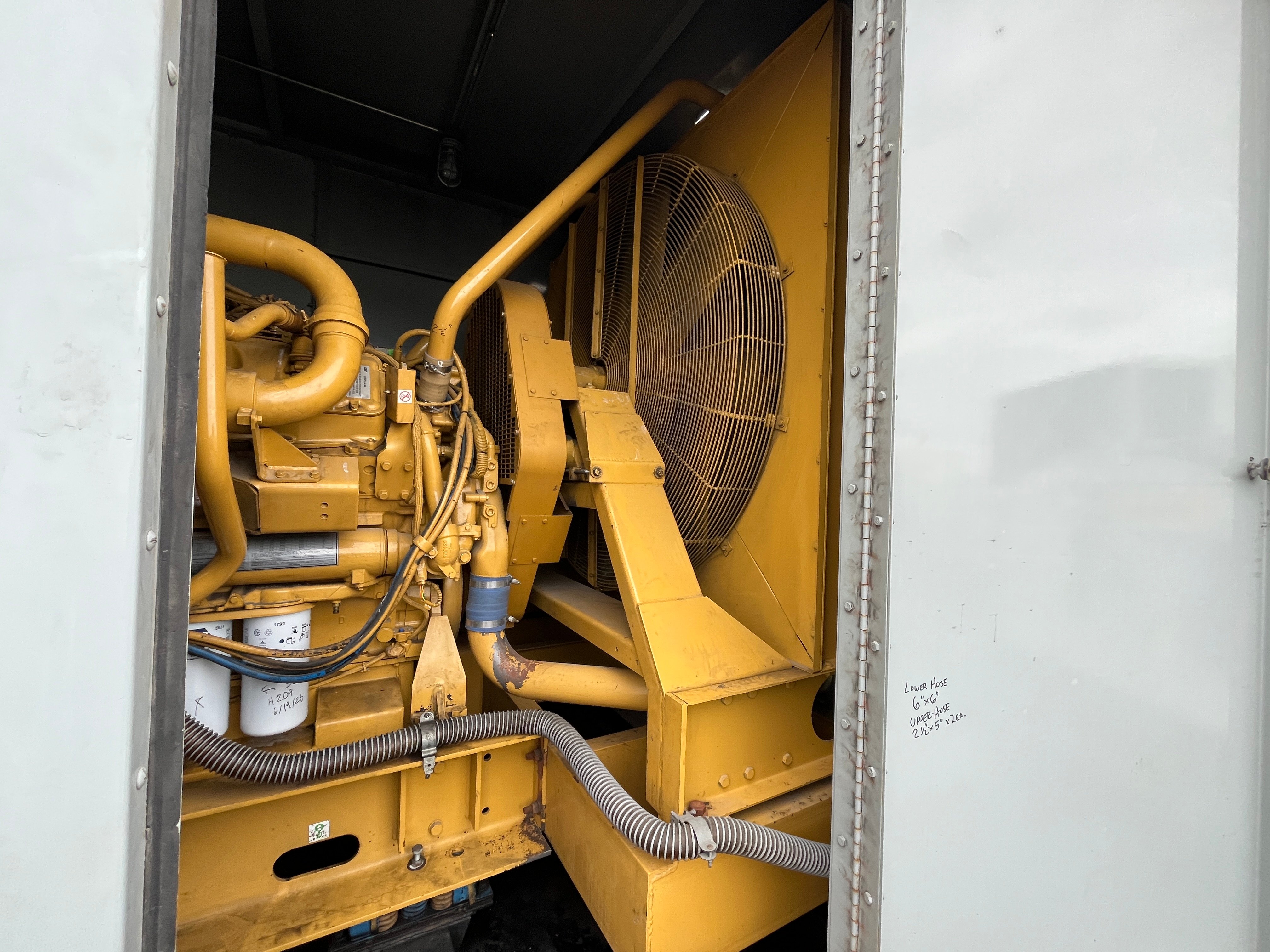 800 KW Caterpillar #3412C, Diesel Generator Set, standby, 277/480 Volts, 1800 RPM, weatherproof enclosure - Image 6