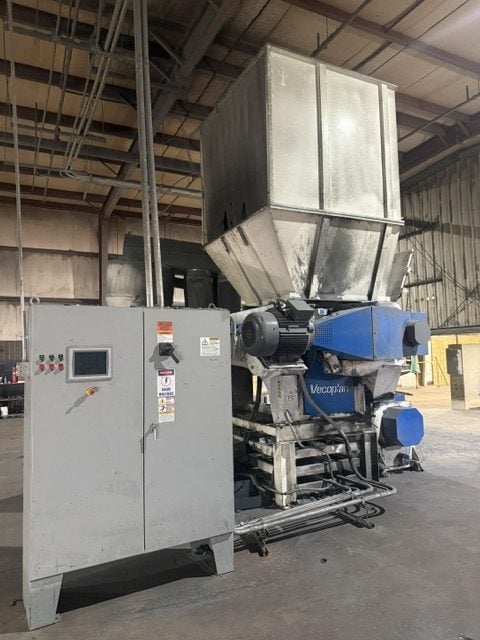 Vecoplan #VAZ-1300-M-XL, plastics shredder, 52" x 58" chamber, 20" diameter rotor, 100 HP, 1.25" screen, w/ - Image 1