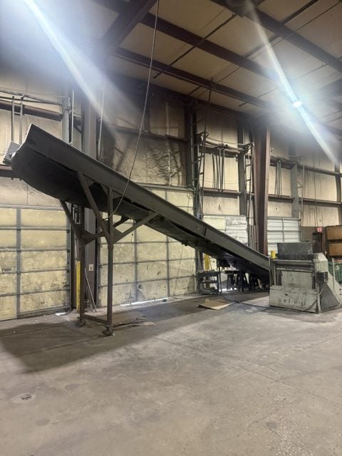 Vecoplan #VAZ-1300-M-XL, plastics shredder, 52" x 58" chamber, 20" diameter rotor, 100 HP, 1.25" screen, w/ - Image 8