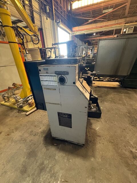 15-1/2" LeBlond #REGAL-SERVO-SHIFT, engine lathe, 9-1/2" swing over cross slide, 12 speeds, 45-1800 RPM, L-1 - Image 3
