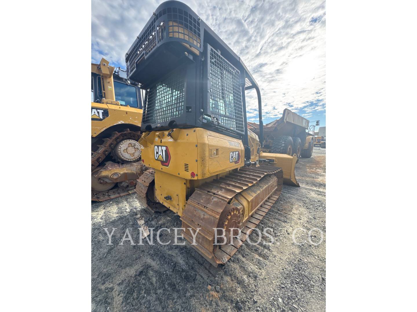 Caterpillar D312, 1615 hours, S/N: XKW04743, 2023 - Image 3