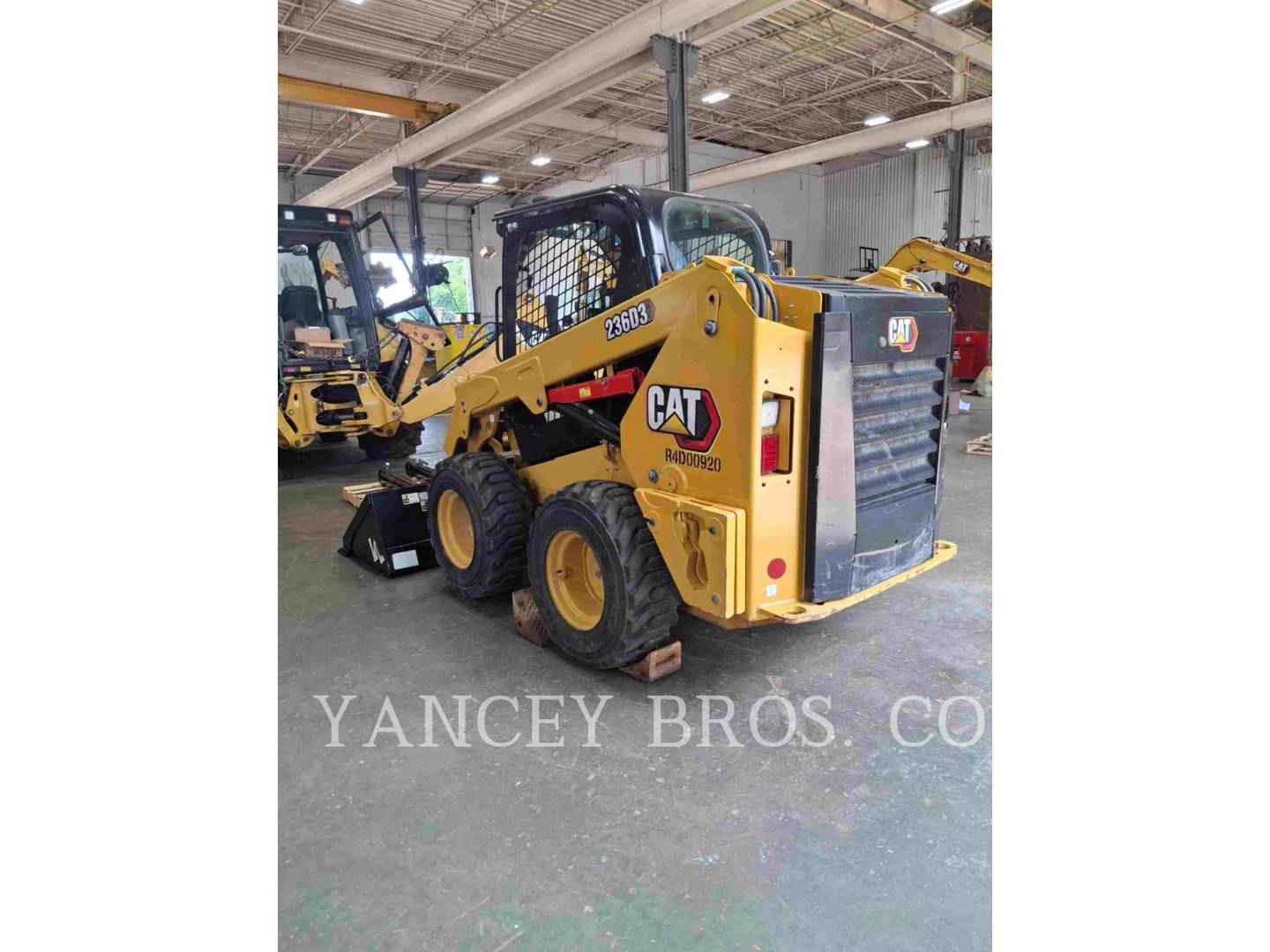 Cat 236D3, Skid Steer Loader, 95 hours, S/N: R4D00920, 2025 - Image 4