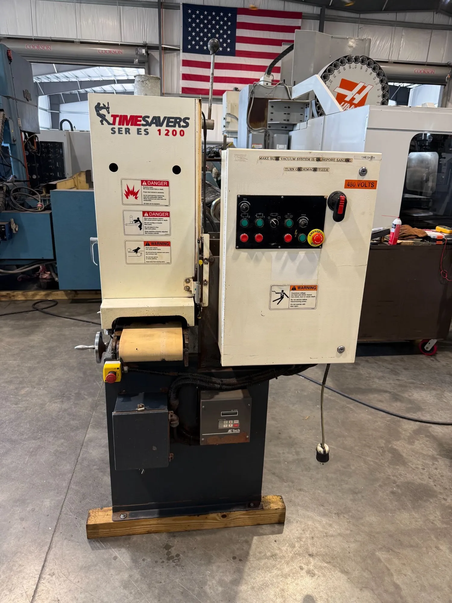 9" Timesavers #1221-11-05, metal belt sander, 15" rotary disc, 0-3" bed opening, 60" belt, 10-30 FPM, (2) - Image 2