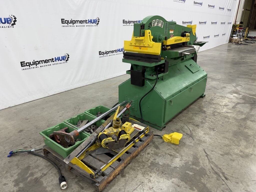 6" x 6" x 5/8" Piranha #P-90, hydraulic ironworker with 2' press brake attachment, 90 ton - Image 3
