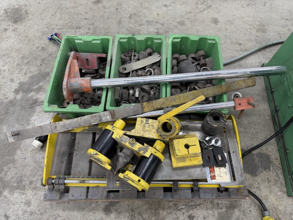6" x 6" x 5/8" Piranha #P-90, hydraulic ironworker with 2' press brake attachment, 90 ton - Image 9