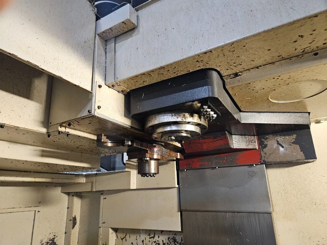 Mazak #VCN-510C/50-II, CNC vertical machining center, 24 automatic tool changer, 41.3" X, 20.8" Y, 20.8" Z - Image 4