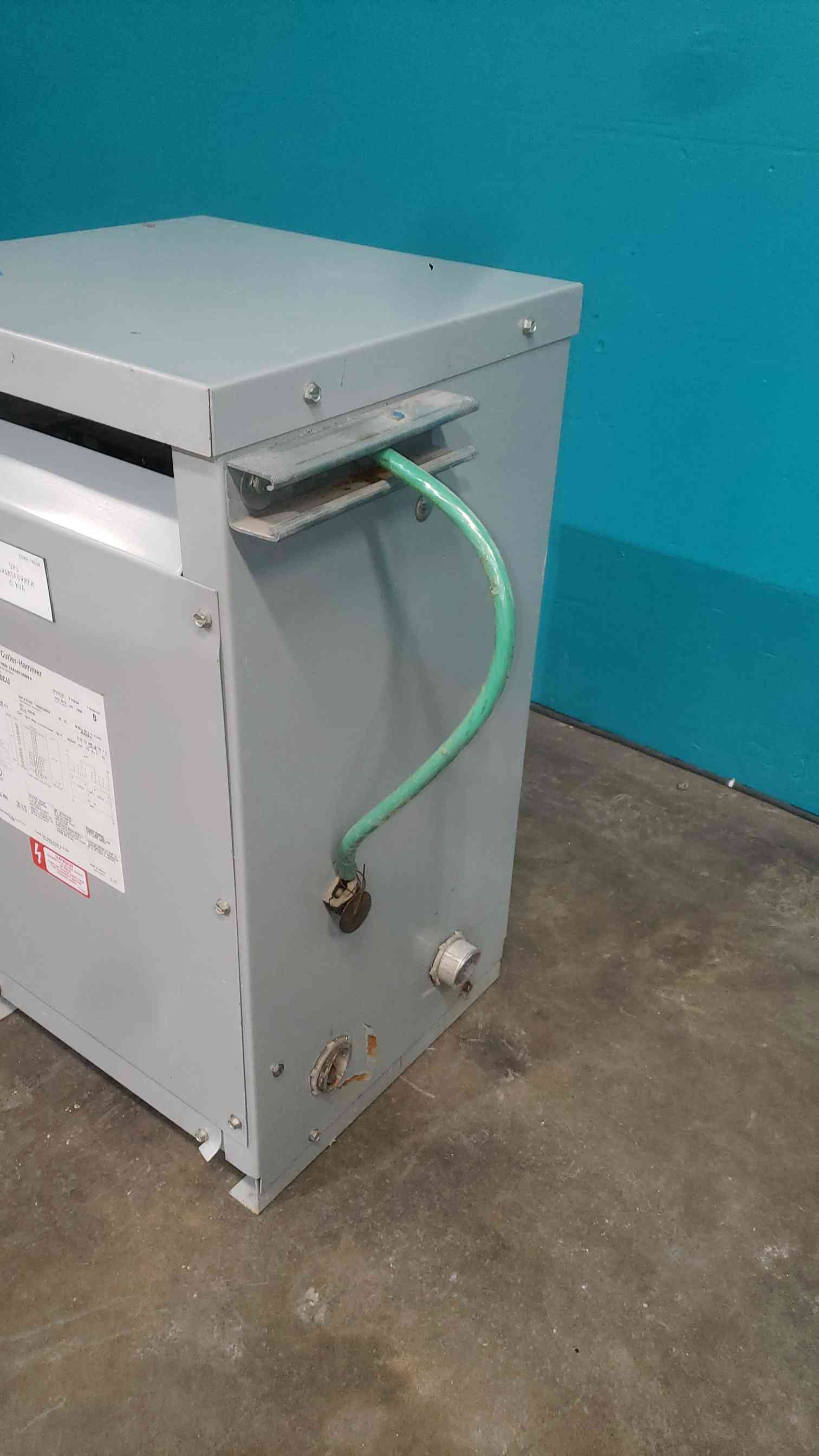 15 KVA 240x480 Primary, 120/240 Secondary, Cutler-Hammer, Dry Type Transformer, 1 Phase, copper, 60 Hz, 150&deg; - Image 3