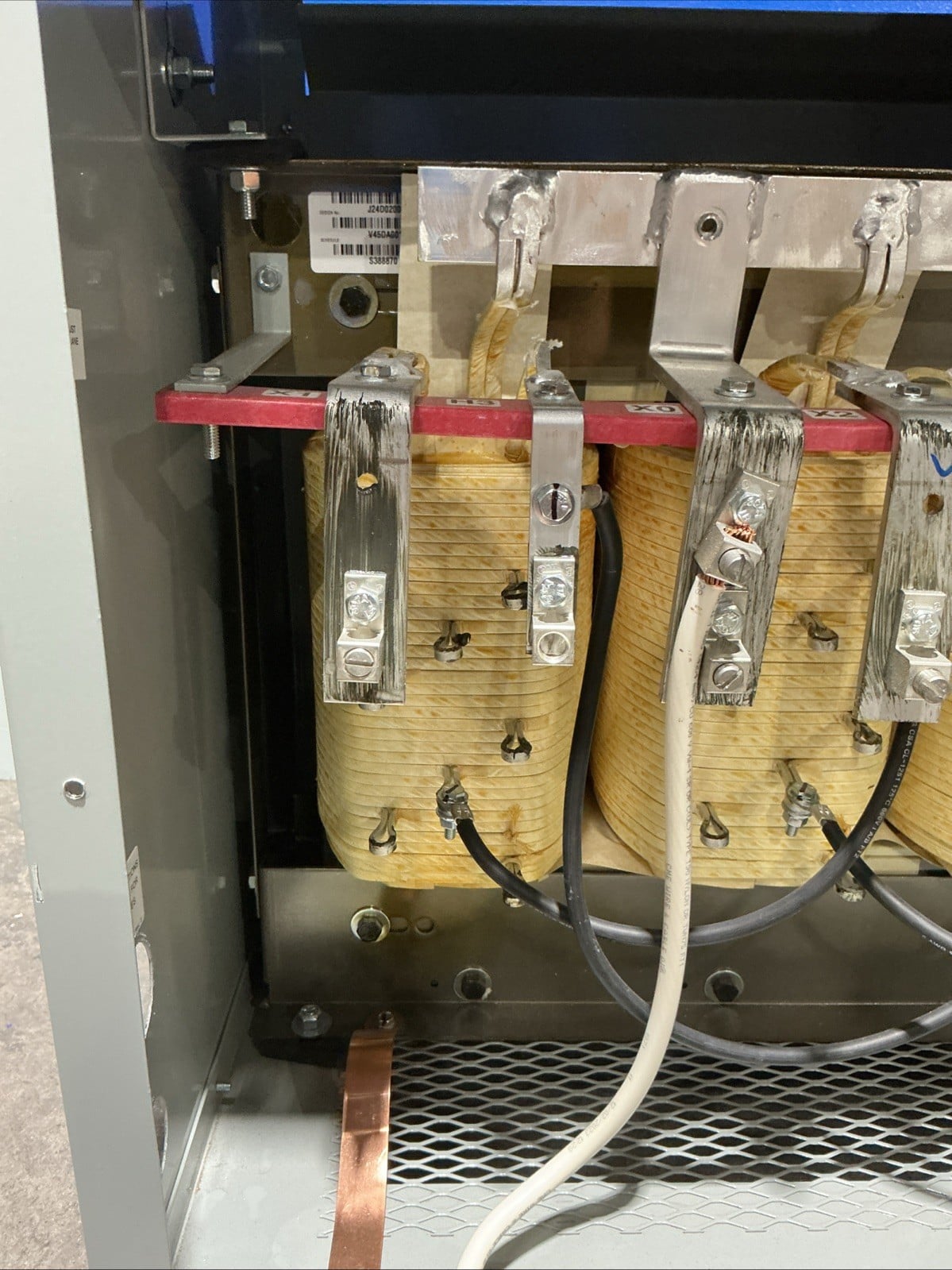 45 KVA 480 Delta Primary, 208Y/120 Secondary, Eaton V48M28T4516, Dry Type Transformer, 3PH, 60 Hz (2 - Image 6