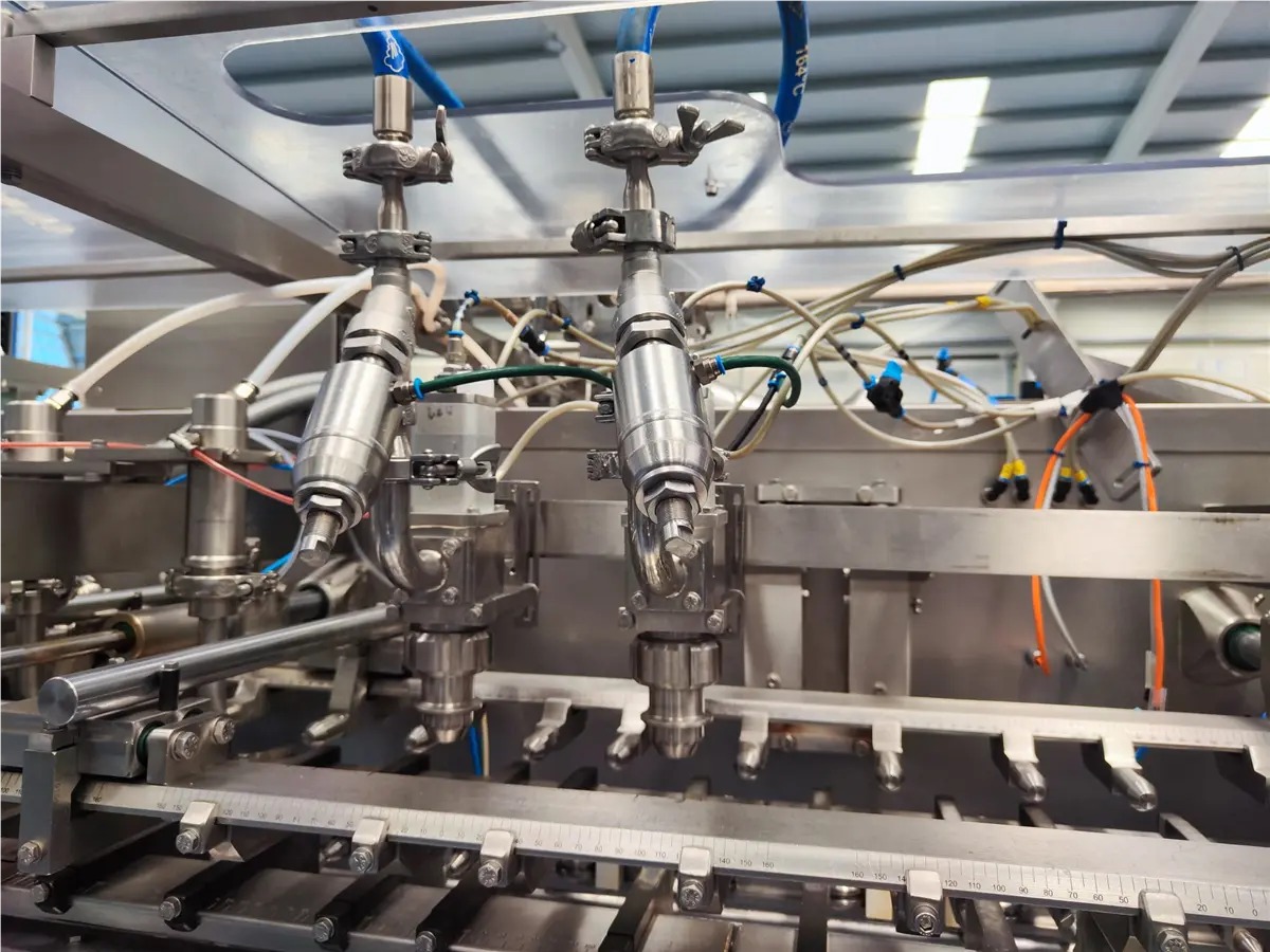 Mespack #H-320-SCD, pre-made pouch filler & sealer, 100 pouches/minute, 3 filling stations, 1 kg max. fill - Image 5