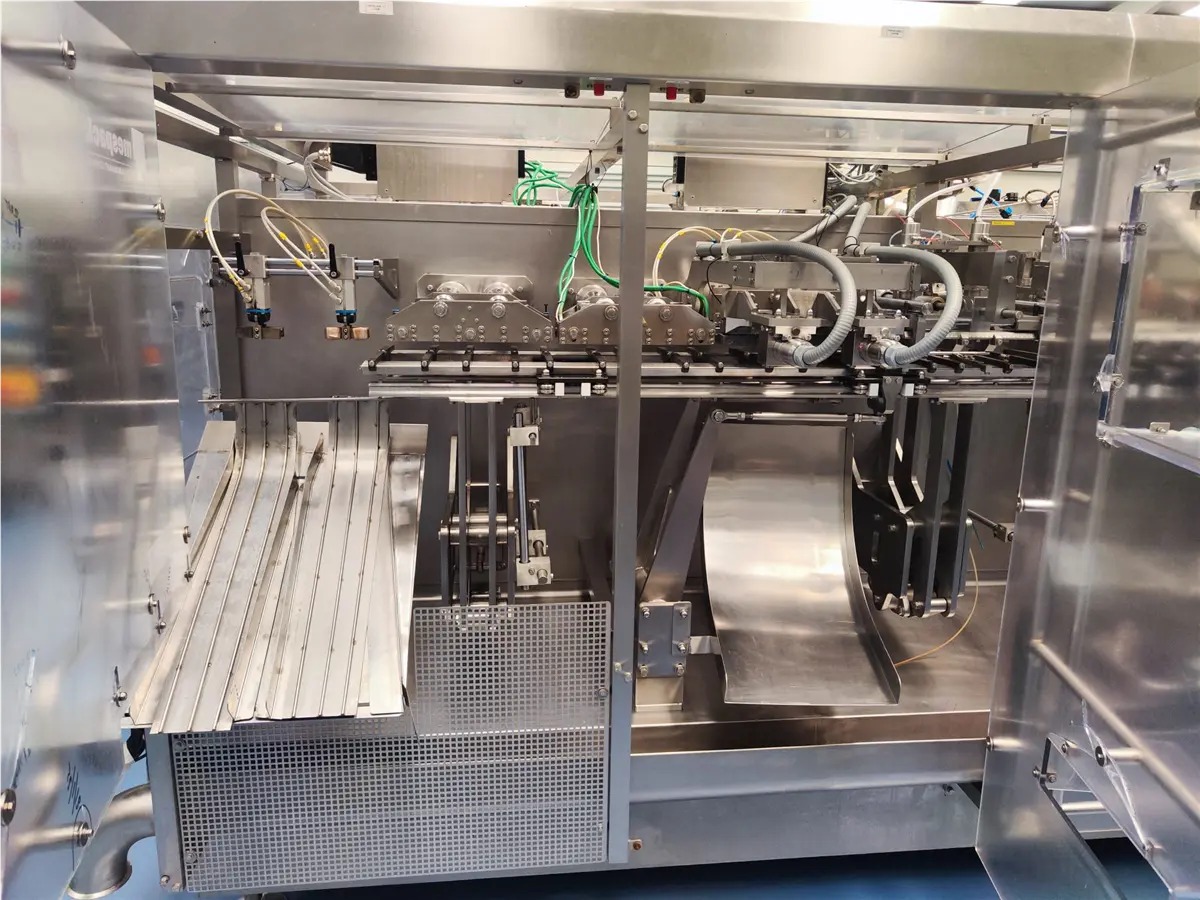Mespack #H-320-SCD, pre-made pouch filler & sealer, 100 pouches/minute, 3 filling stations, 1 kg max. fill - Image 10