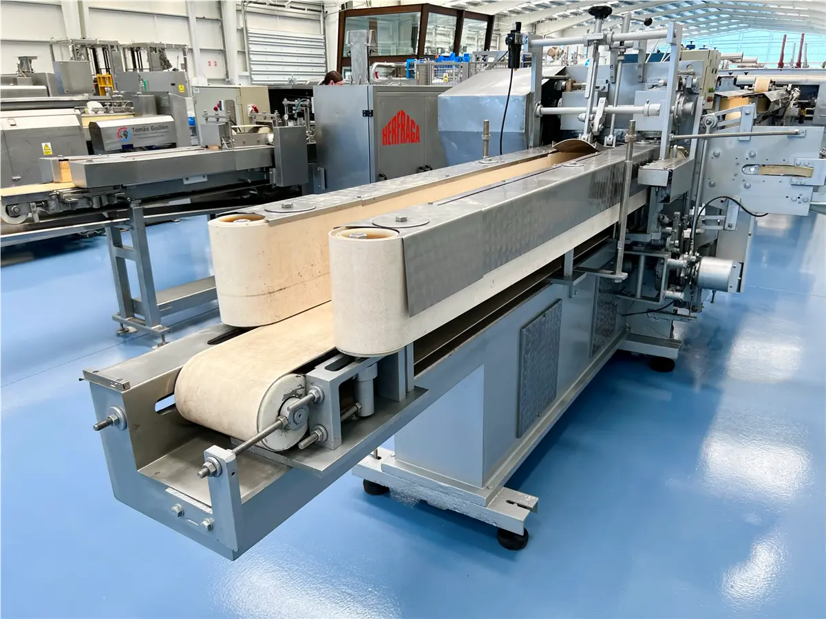 Herfraga #SM-214, automatic tuna packing machine, large formats, 20-40 cans/minute, 5" - 8-7/16" can - Image 2