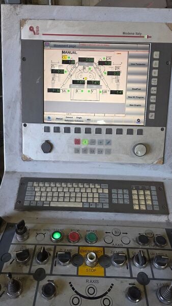 4" x 4" x 1/2" JMT #PBH-100, CNC angle roll, 3-roll hydraulic drive, 4.33" top shaft diameter, 3.94" side - Image 2