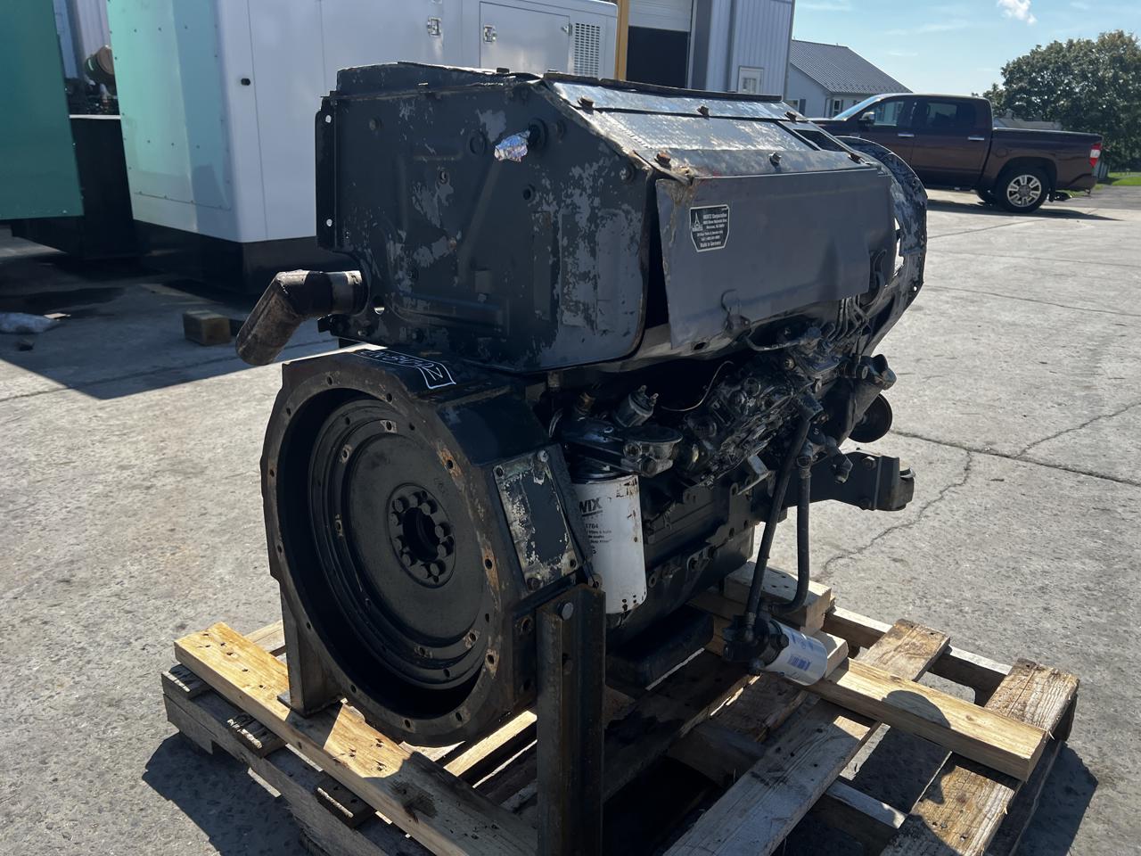 110 HP Deutz #BF4L913, Turbo Diesel Engine, fan housing broken, 11-1/2" flywheel, 3500 hours, 1995 - Image 6
