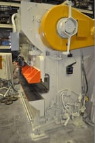 60 Ton, Chicago #68-L, mechanical press brake, 8' overall, 72" between housing, 3" stroke, 1955, #9796 - Image 2