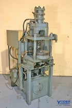 15 Ton, Columbia #0015, hydraulic 4-post press, 4" stroke, 5" daylight, 5 HP, w/hyd rotary table, #19100 - Image 2