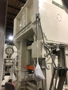 600 Ton, Minster #E2-600-48-36, straight side double crank press, 10" stroke, 26" Shut Height, 6" powered ram - Image 4