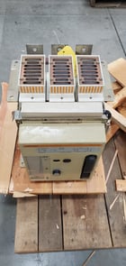 630 Amps, Siemens, 3WN1031-0DB00-0AA1, bolt in, 3 pole - Image 1