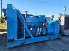 400 KW Cummins #KTA19-G2, diesel generator, 480 Volts, 1950 hours, open skid mounted - Image 2