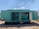 1000 KW Cummins #QST30, w/Super Quiet enclosure & base tank, low hours, load tested - Image 2