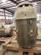 200 HP 3600 RPM General Electric, Frame L447HP16, TEFC, BB 6314C4,212 amps, 460 Volts, new - Image 4