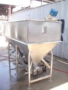 360 gallon APV, Dual APV Stainless Steel Feeding Hopper Tank with Pumps, 6' L x 3' width x 1' 6" H infeed - Image 3