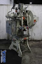 28 Ton, Walsh #28, flywheel OBI press, 2-1/2" stroke, 7-1/4" Shut Height, air clutch & brake, #75616 - Image 1
