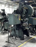 60 Ton, Federal #5, single crank flywheel OBI press, 4" stroke, 12.25" Shut Height, 2.5"adj., 10" throat, 90 - Image 2