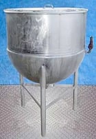 80 gallon Groen #F80, steam jacketed kettle, 32" ID, 2-piece removable flip-top lid - Image 3