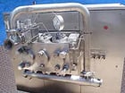 Sariete #DA61, 2-stage homogenizer unit, apporx 3000 GPH, with poppet seats, 100 HP - Image 4