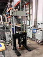 22 KIP (100kN) Instron #8501, Fatigue Testing System, 2-columns, 22" between columns - Image 2