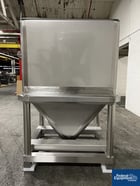 Tote Tank, Stainless Steel, 2000 Liter, with valve, cone bottom, fork access - Image 2