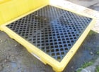 UltraTech #1000, ultra-spill pall, no drain, 6000 lbs. load capacity, 66 gallon polyethylene sump w/deck - Image 2