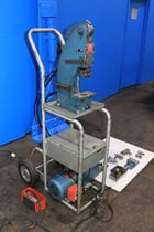 12 Ton, Kidder #56BM-C, hydraulic punch press, 13/16" stroke, 2.5" throat, 5.25" open, 4-7/16" Shut Height - Image 3